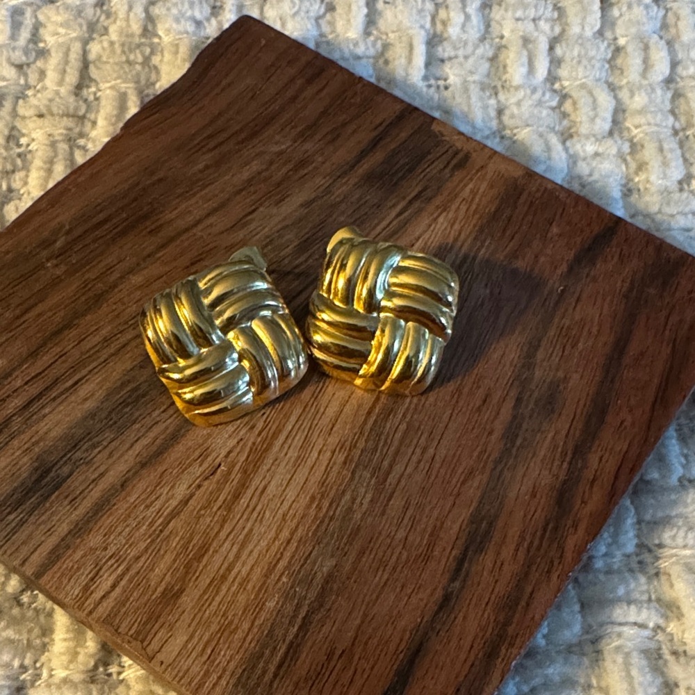 Gold Woven Square Earrings